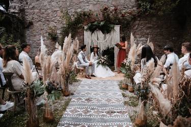 Kleine Hochzeit im Garten