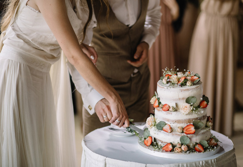 Anschneiden Hochzeitstorte